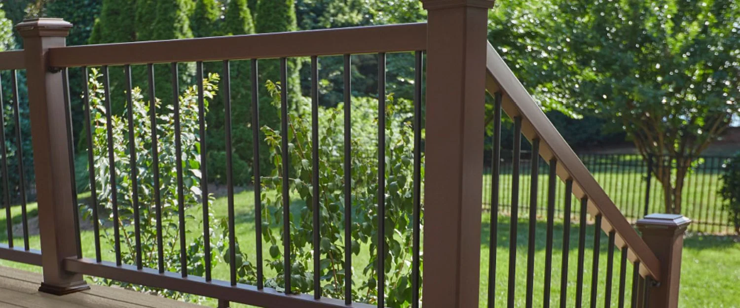 Trex Enhance Railing on a complete deck build